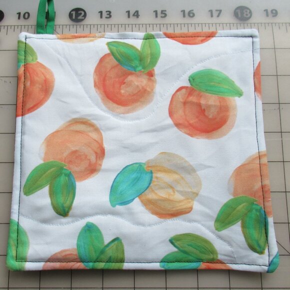 8x8 potholder peaches peach Georgia fruit potholder Pot holders quilted trivets - Picture 1 of 4